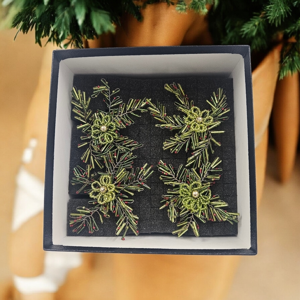 4 Green Beaded Napkin Rings